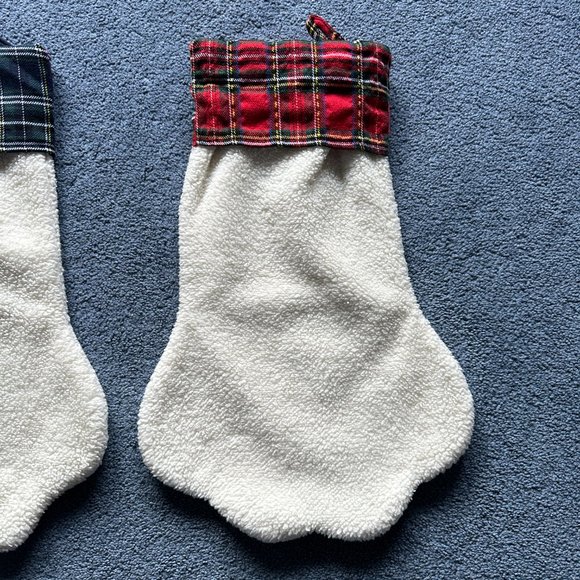 Lot Of 2 Dog Paw Print Christmas Holiday Winter Stockings - Picture 6 of 6